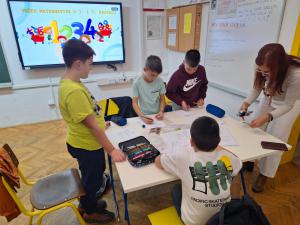 U OŠ Tučepi održana Večer matematike